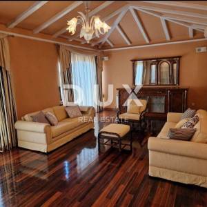 POBRI, OPATIJA - Villa s predivnim pogledom na izuzetnoj lokaciji 430 m2