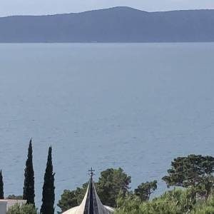 PODGORA - luksuzna apartmanska kuća