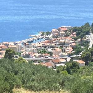 Podgora - poljoprivredno zemljište s panoramskim pogledom 