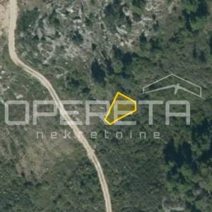 Podgora - poljoprivredno zemljište s panoramskim pogledom 