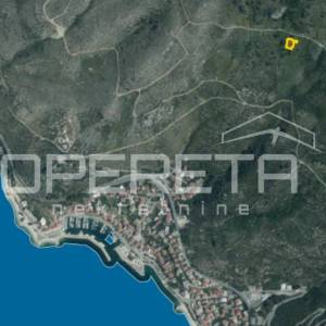 Podgora - poljoprivredno zemljište s panoramskim pogledom 
