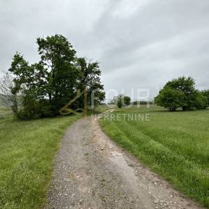 Podhum, zemljište od 1.341m2