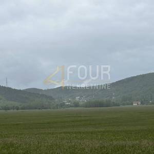 Podhum, zemljište od 1.341m2