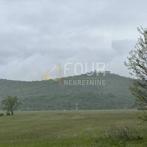 Podhum, zemljište od 1.341m2