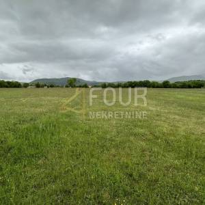 Podhum, zemljište od 1.341m2