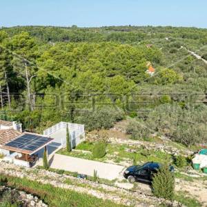 Poljoprivredno zemljište na Korčuli – 14.406 m² za Razvoj i Ulaganje

