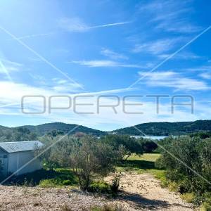 Poljoprivredno zemljište s pogledom na more, Tisno, 5108 m2 