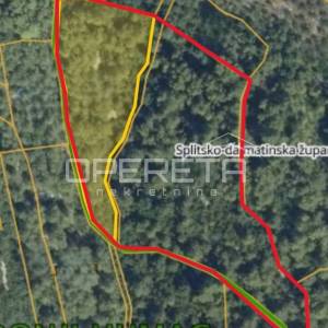 Poljoprivredno zemljište od 13,984 m2 na Braču – Savršena prilika za investicije