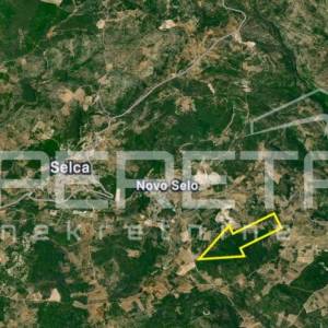 Poljoprivredno zemljište s 500 badema i pogledom na more, Brač