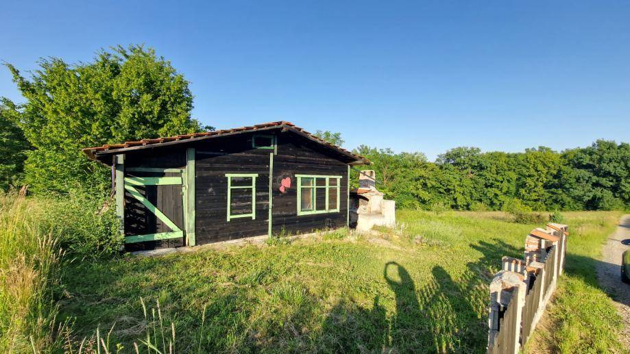 Poljoprivredno zemljište, Zagreb (Dobrodol), 1694 m2