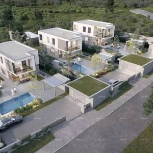 POMER - Prodaja građevinskog zemljišta blizu mora / projekt za 3 premium vile