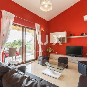 POREČ- KAŠTELIR, LABINCI- urbana villa, 110 M2, idealno za iznajmljivanje!