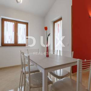 POREČ- KAŠTELIR, LABINCI- urbana villa, 110 M2, idealno za iznajmljivanje!