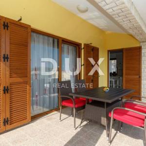 POREČ- KAŠTELIR, LABINCI- urbana villa, 110 M2, idealno za iznajmljivanje!