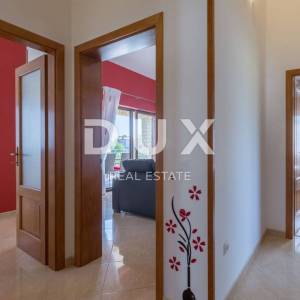 POREČ- KAŠTELIR, LABINCI- urbana villa, 110 M2, idealno za iznajmljivanje!