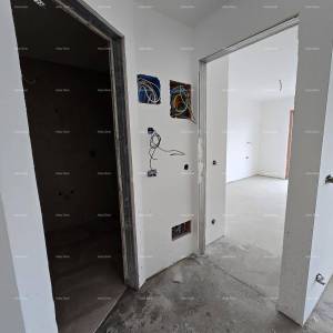 Poreč, stambeno poslovni objekt  sa apartmanima i podzemnim garažama.48