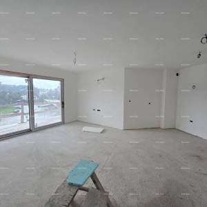 Poreč, stambeno poslovni objekt  sa apartmanima i podzemnim garažama.48