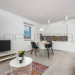 Poreč, Zgrada, 1,00 EUR