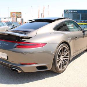 Porsche 911 Carrera 4 - reg 3/2026