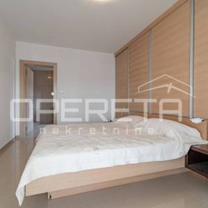 Predivan Penthouse 200m od plaže - Pješćana Uvala