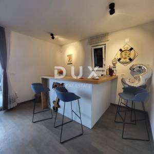 PREKO, ZADAR - Penthouse novogradnja, 2 minute od plaže!