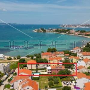 Prekrasna kuća kraj mora u Sukošanu