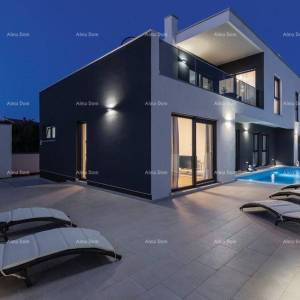 Prekrasna kuća na Velom Vrhu! 208 m2! PULA