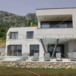 Prekrasna Vila u Prirodi: Bazen, Maslinik i Svi Moderni Sadržaji u Blizini Dubro
