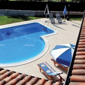 Prekrasna vila u Žminju. Prilika!!!