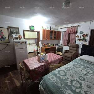 Premantura – 3 apartmana s dvorištem  blizu mora!Garaža!