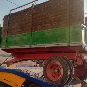 Prikolica kiper