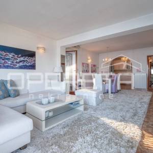 Prilika - prostrani dvoetažni penthouse s panoramskim pogledom – Opatija, 300 m 