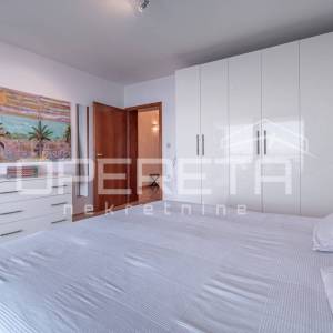 Prilika - prostrani dvoetažni penthouse s panoramskim pogledom – Opatija, 300 m 