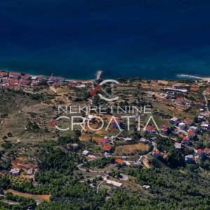 PRILIKA: Split, Podstrana, građevinsko zemljište!