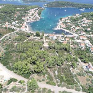Prilika za Investiciju: 1000 m² građevinskog zemljišta nedaleko od mora u Lumbar
