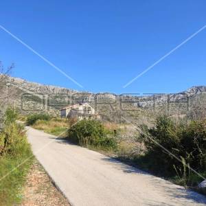 Prilika za izgradnju vlastitog doma u Orebiću,parcela 1.137 m2
