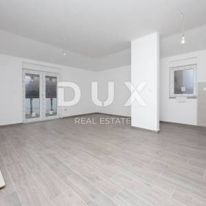 PRIMOŠTEN, DOLAC - SNIŽENO! Atraktivan apartman blizu mora