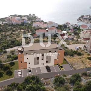 PRIMOŠTEN, DOLAC - Stan S4 s najljepšim pogledom 