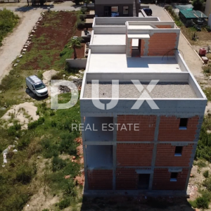 PRIVLAKA, SABUNIKE - Luksuzni penthouse S7 s pogledom na more i Velebit!