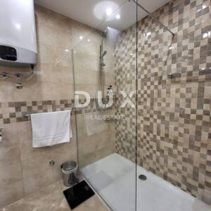PRIVLAKA, ZADAR - EKSKLUZIVNA PRILIKA – Stan u 1. redu do mora!