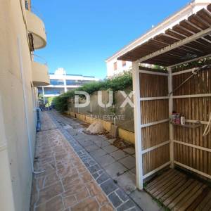 PRIVLAKA, ZADAR - EKSKLUZIVNA PRILIKA – Stan u 1. redu do mora!
