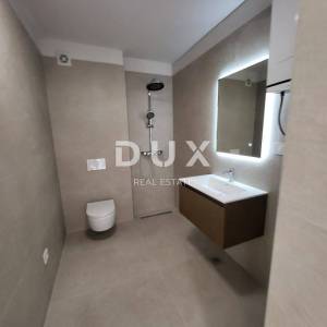 PRIVLAKA, ZADAR - S1 Luksuzna novogradnja u 1. redu do mora