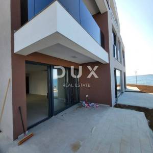 PRIVLAKA, ZADAR - S2 Luksuzna novogradnja u 1. redu do mora