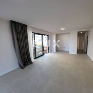 PRIVLAKA, ZADAR - S2 Luksuzna novogradnja u 1. redu do mora