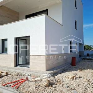 Privlaka/Zadar - luksuzni projekt 70m od mora, stan G004
