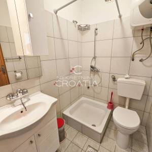 PRIZNA: 1. RED DO MORA, 3 APARTMANA!