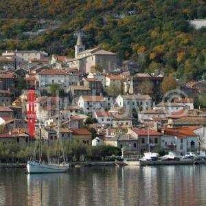 Prodaja Bakar stambeno poslovni objekt za renovaciju