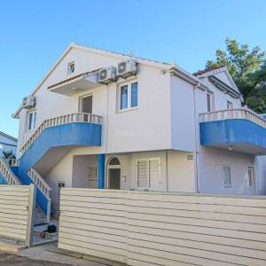 Prodaja, Čiovo, Slatine, vila sa apartmanima
