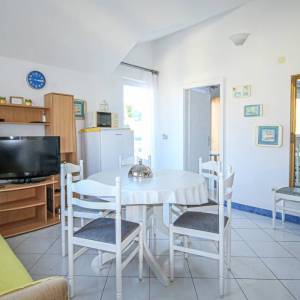Prodaja, Čiovo, Slatine, vila sa apartmanima