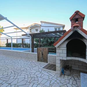 Prodaja, Čiovo, Slatine, vila sa apartmanima